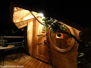 Cabane sur pilotis dans la Drome
