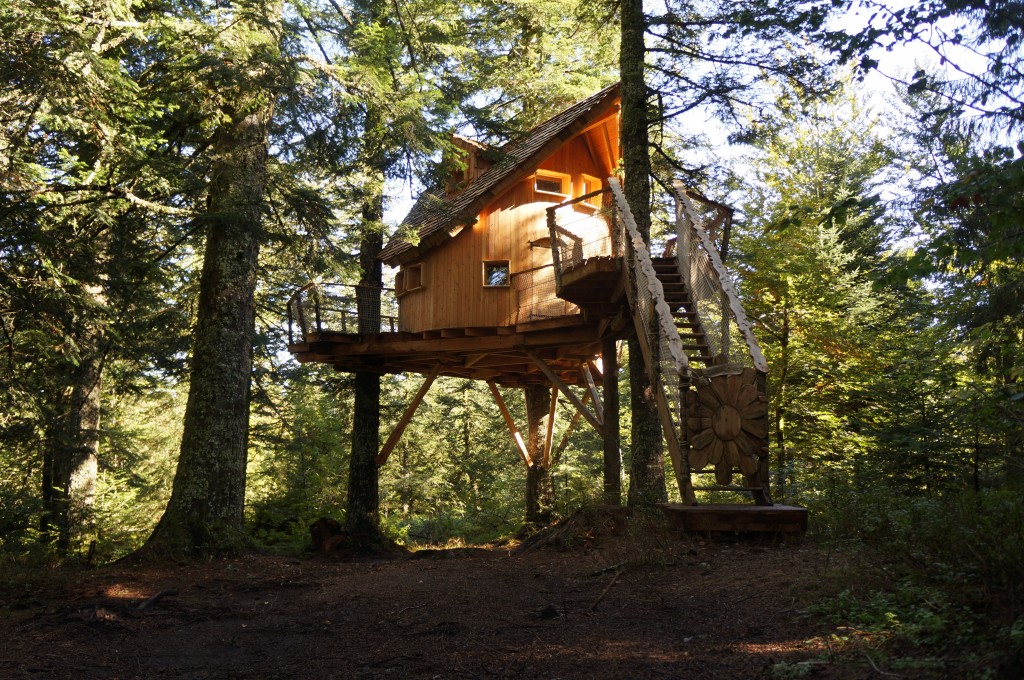 Cabane familiale dans les arbres - Cabane Meizou Mata